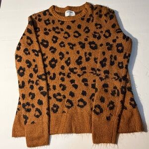 Old Navy Women's Rust and Black Leopard Crewneck Sweater